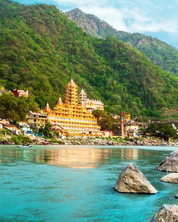 lakshman-jhula-bridge-rishikesh-uttrakhand-city-1-hero